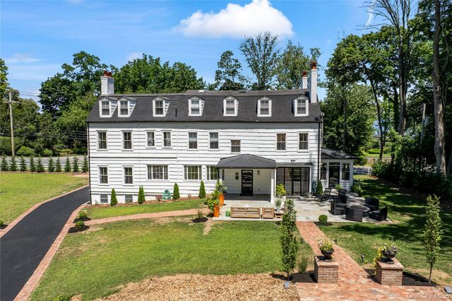 77 Cove Road, Oyster Bay, NY 11771