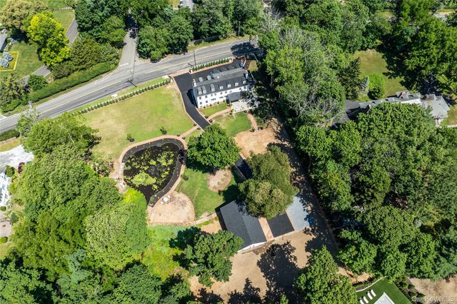 77 Cove Road, Oyster Bay, NY 11771