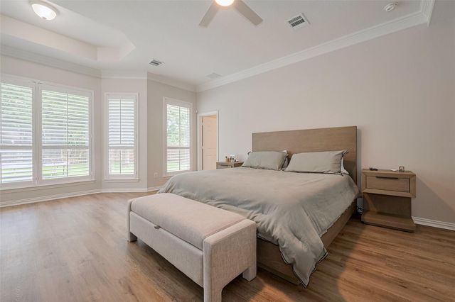 66 Marquise Oaks Place, The Woodlands, TX 77382