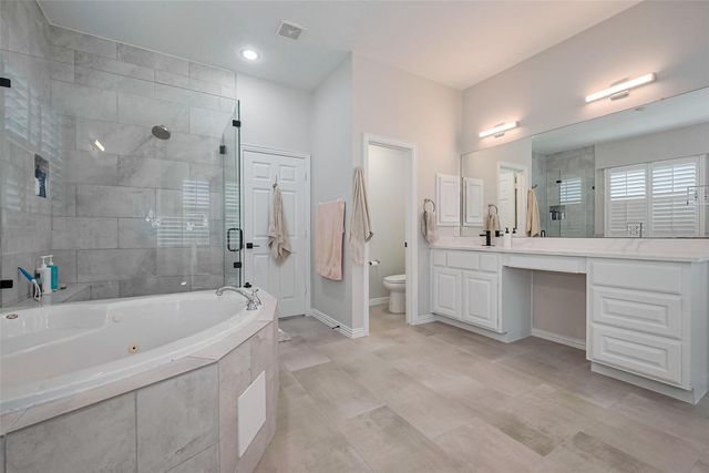 66 Marquise Oaks Place, The Woodlands, TX 77382