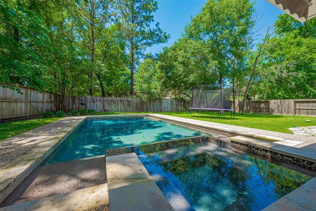 66 Marquise Oaks Place, The Woodlands, TX 77382