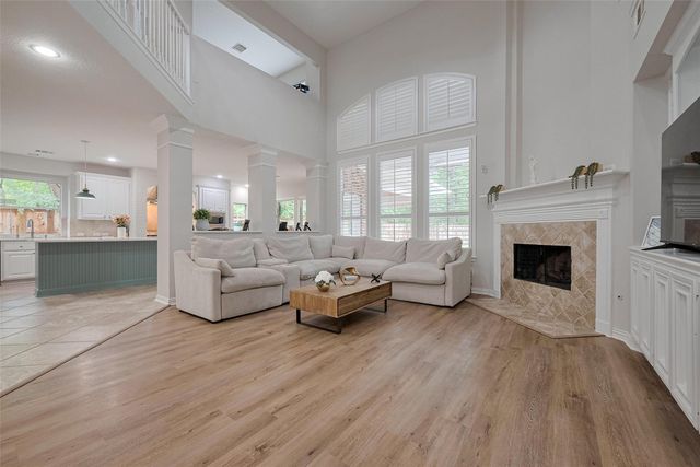66 Marquise Oaks Place, The Woodlands, TX 77382