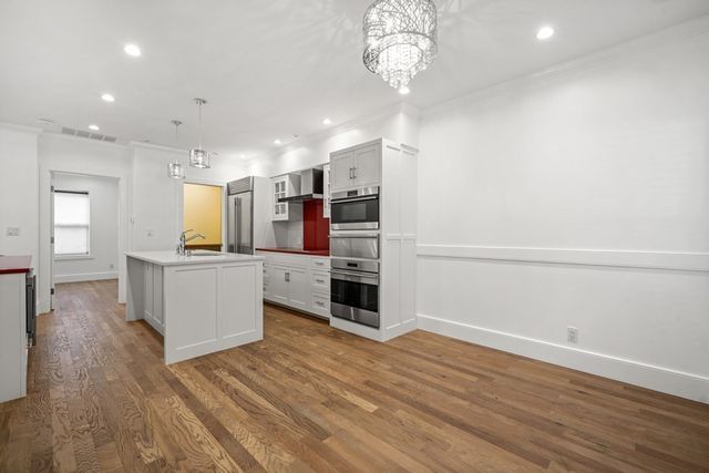378 Columbus Ave 1, Boston, MA 02116