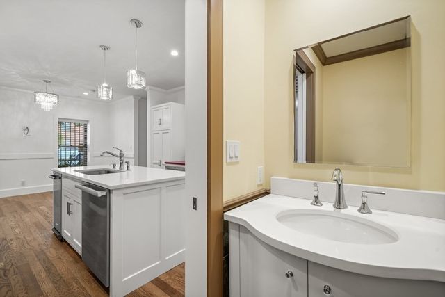 378 Columbus Ave 1, Boston, MA 02116