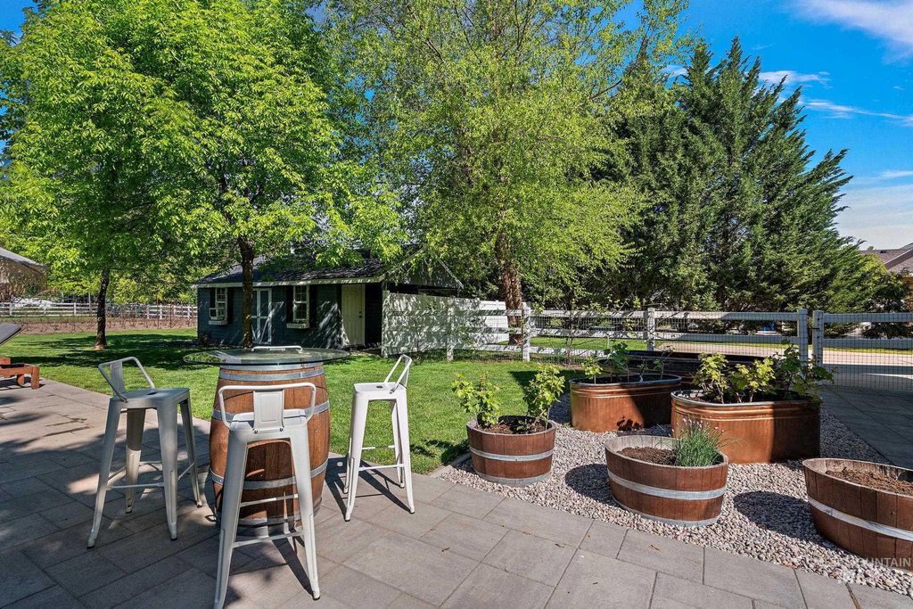 515 N Sierra View Dr, Eagle, ID 83616 photo 40