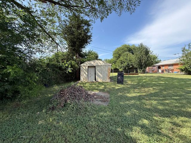 616 Stonewall Drive, Euless, TX 76039