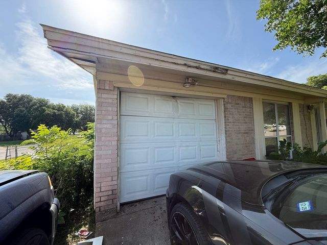 616 Stonewall Drive, Euless, TX 76039