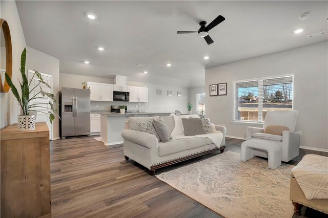 3305 Snowbird Street, Springdale, AR 72764