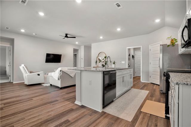 3305 Snowbird Street, Springdale, AR 72764