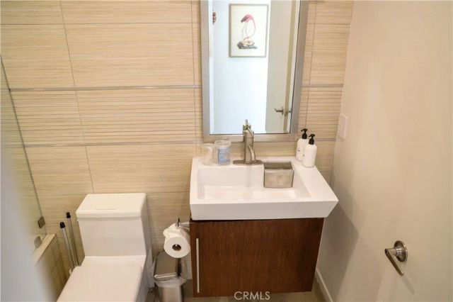 1133 E Via Escuela, Palm Springs, CA 92262