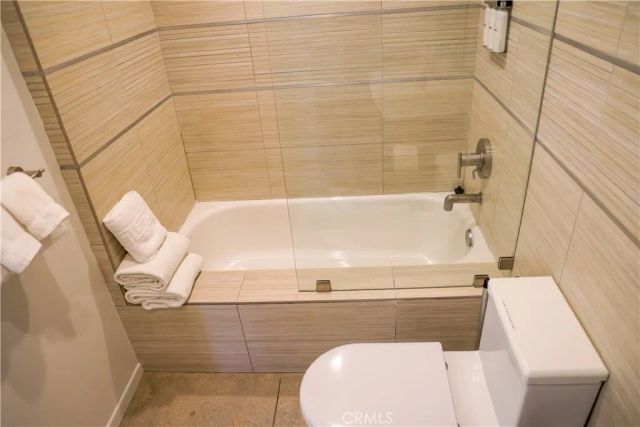 1133 E Via Escuela, Palm Springs, CA 92262