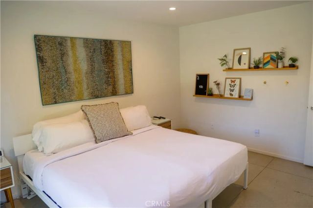 1133 E Via Escuela, Palm Springs, CA 92262