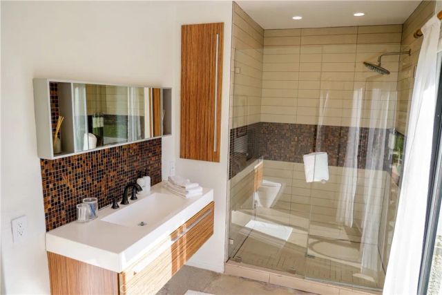 1133 E Via Escuela, Palm Springs, CA 92262