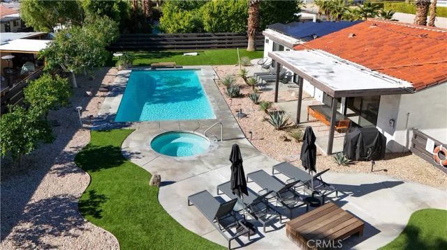1133 E Via Escuela, Palm Springs, CA 92262