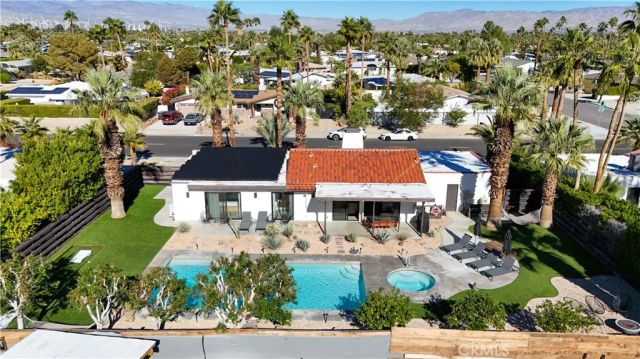1133 E Via Escuela, Palm Springs, CA 92262