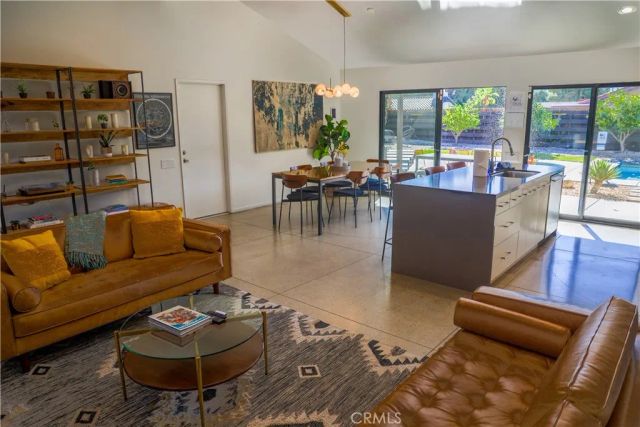 1133 E Via Escuela, Palm Springs, CA 92262