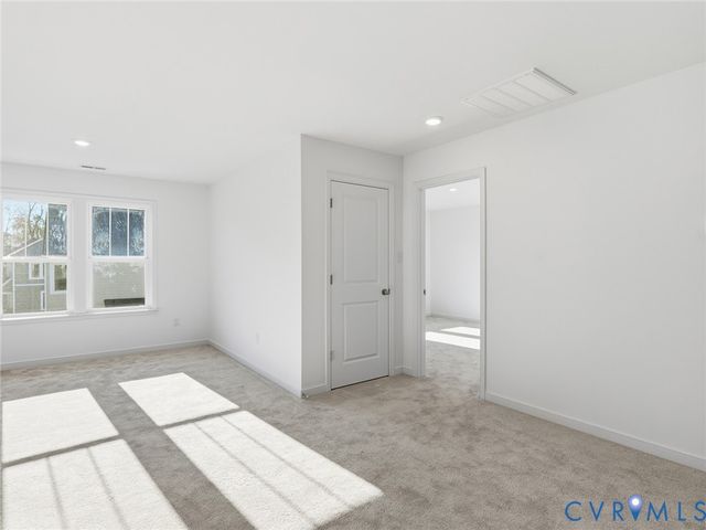 16200 Dogwood Tree Ct, Chesterfield, VA 23832