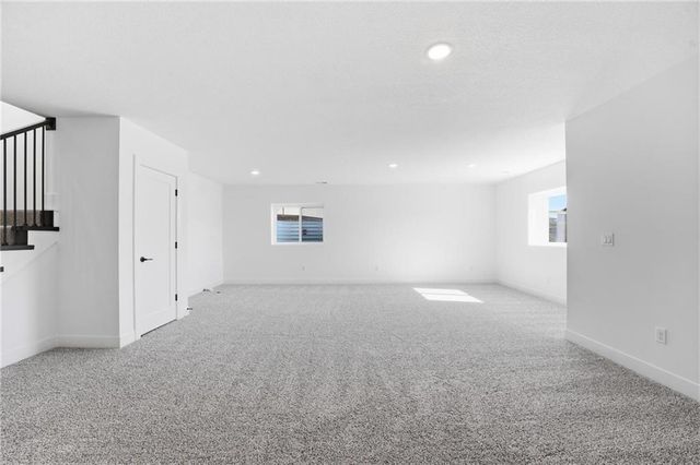 1821 Woodward Circle, Raymore, MO 64083