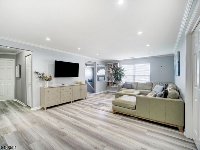 53 Springbrook Rd East, Montville Twp., NJ 07045