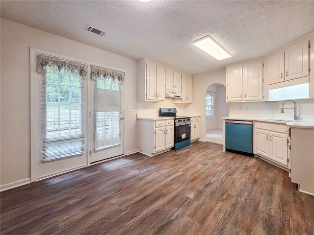 355 Austin Way, Auburn, GA 30011