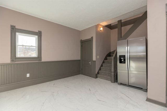 701 W Ash St, Salina, KS 67401