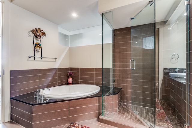 2600 W 7th Street 1417, Fort Worth, TX 76107