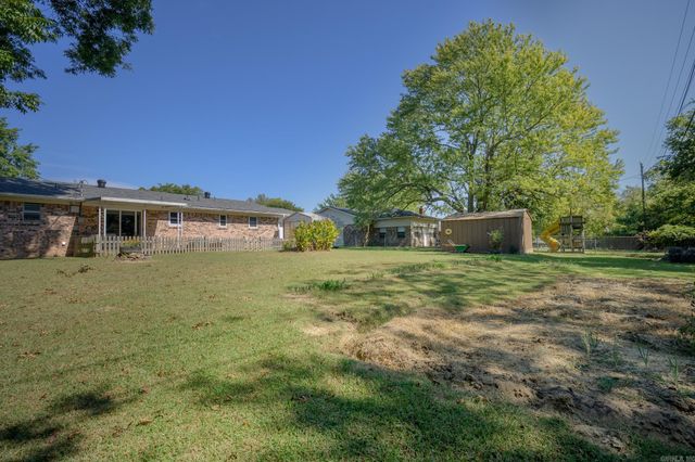 315 Blake Drive, Mena, AR 71953