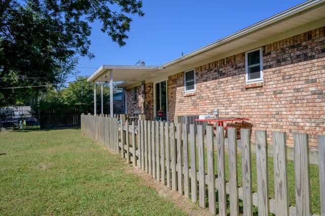 315 Blake Drive, Mena, AR 71953