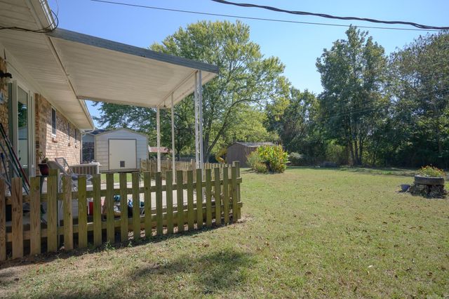 315 Blake Drive, Mena, AR 71953
