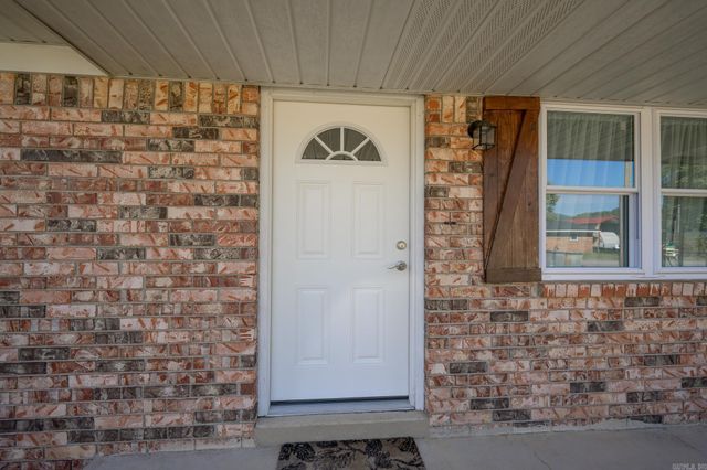 315 Blake Drive, Mena, AR 71953