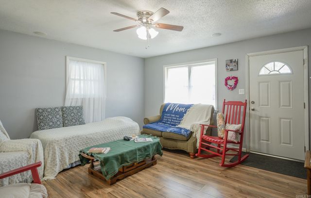 315 Blake Drive, Mena, AR 71953