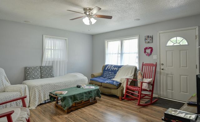 315 Blake Drive, Mena, AR 71953