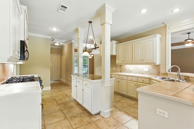 113 Bouriese Circle, Maumelle, AR 72113