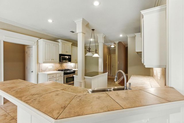 113 Bouriese Circle, Maumelle, AR 72113