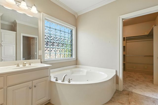 113 Bouriese Circle, Maumelle, AR 72113