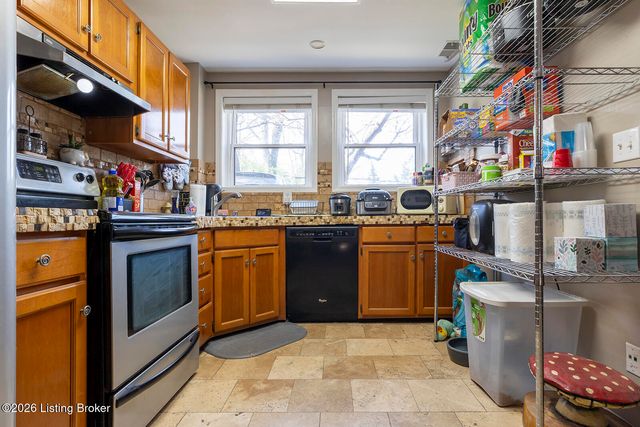 2043 Douglass Blvd APT 21, Louisville, KY 40205