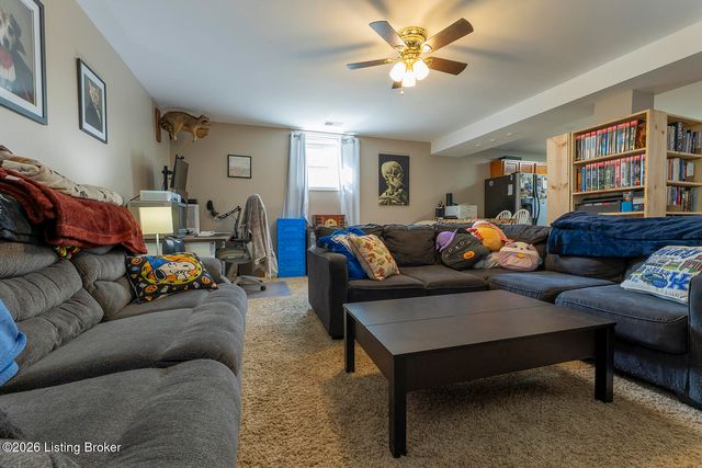 2043 Douglass Blvd APT 21, Louisville, KY 40205