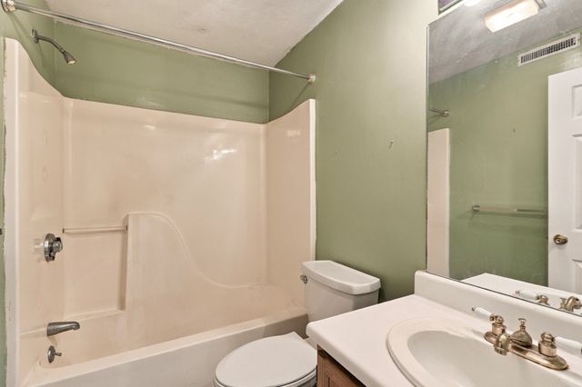 175 Littleton Road B6, Chelmsford, MA 01824