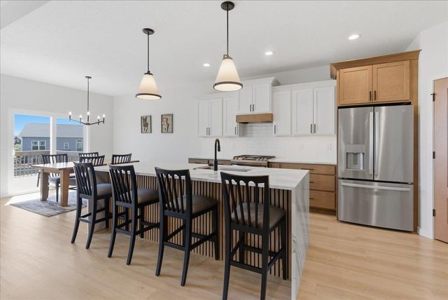 121 Goldcrest Court, Waterloo, IA 50701