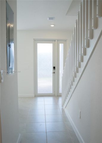 26486 SW 148th Ct, Homestead, FL 33032