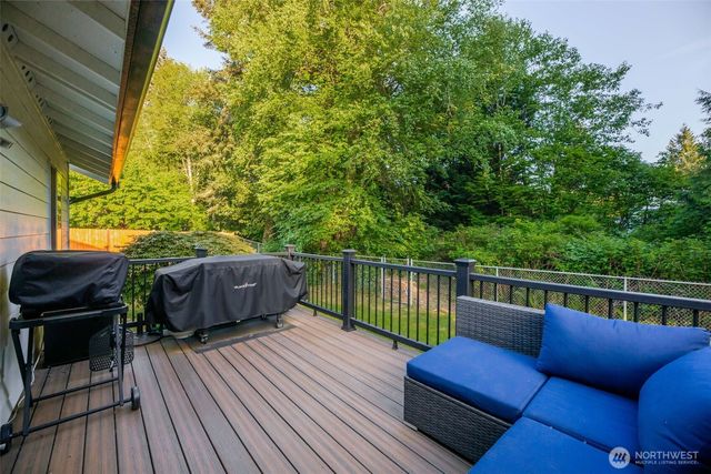 25718 44th Avenue NE, Arlington, WA 98223