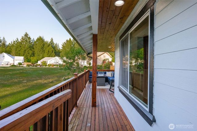 25718 44th Avenue NE, Arlington, WA 98223