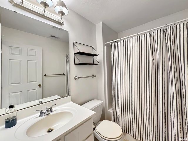 936 W TRAILCREEK Drive, Peoria, IL 61614