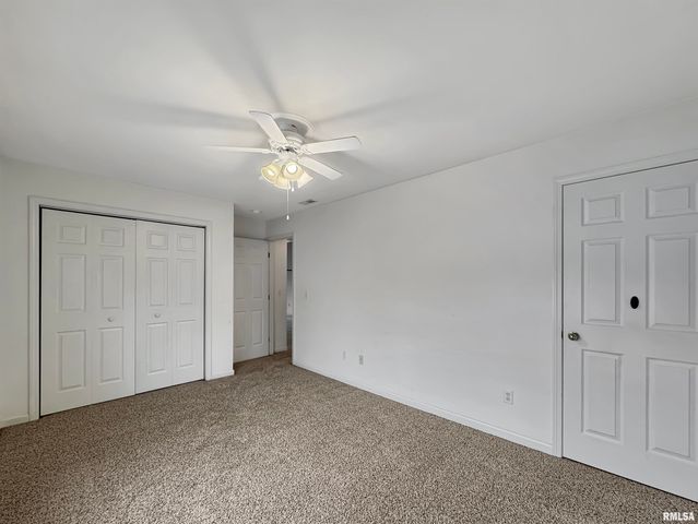 936 W TRAILCREEK Drive, Peoria, IL 61614