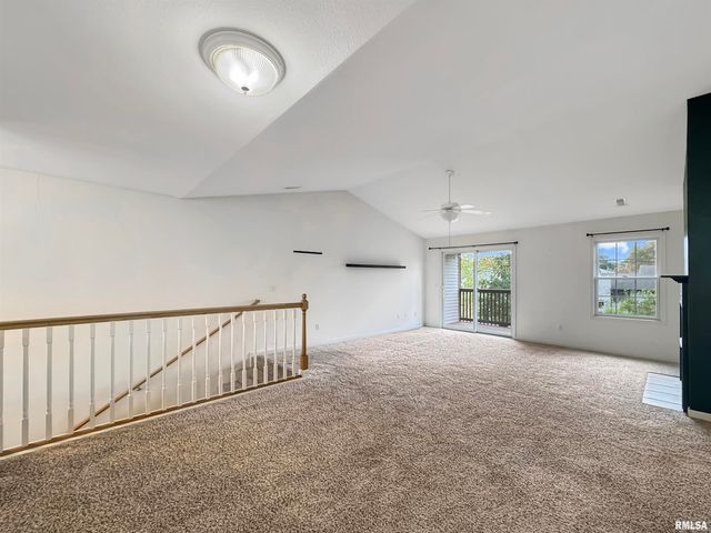 936 W TRAILCREEK Drive, Peoria, IL 61614