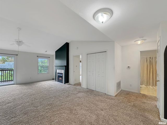 936 W TRAILCREEK Drive, Peoria, IL 61614