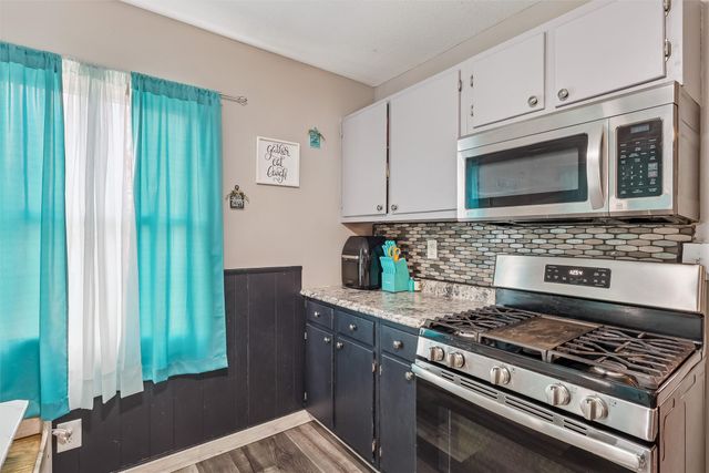 2924 Kinsey Avenue, Des Moines, IA 50317