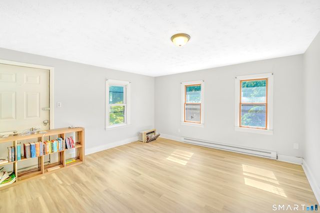 350 South Main Street, Naugatuck, CT 06770