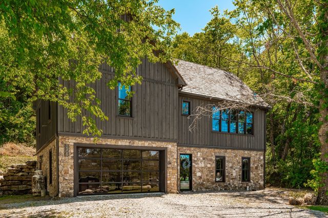 1506 Rock Springs Rd, Bethpage, TN 37022