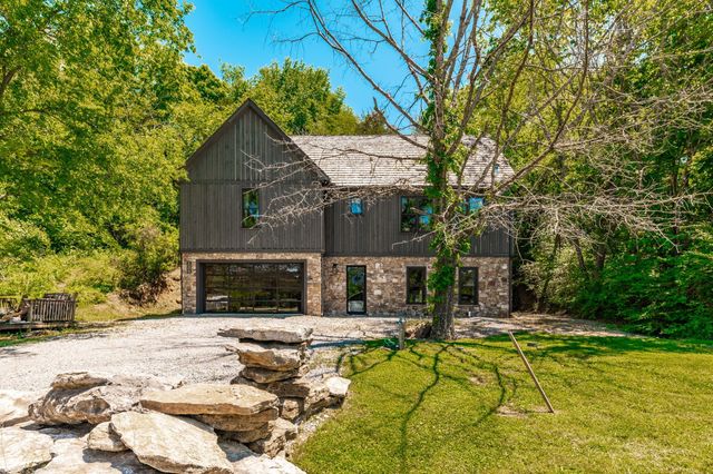 1506 Rock Springs Rd, Bethpage, TN 37022